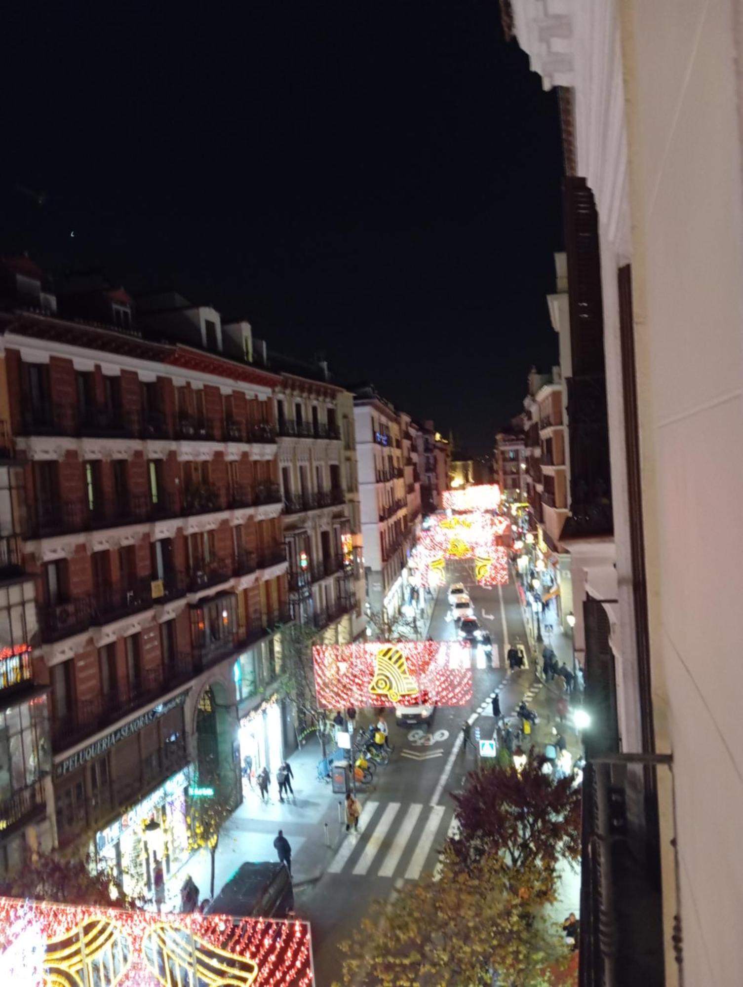 B&B Eco Cubes Madrid Exterior photo